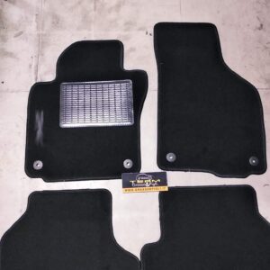 Set Tappeti Auto Volkswagen Golf 6 in Moquette Nero con Rinforzo Battitacco e Velcro di fissaggio ricamato