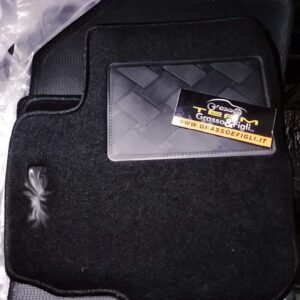 Set Tappeti Auto Fiat Sedici in Moquette Nero con Rinforzo Battitacco e Velcro di fissaggio ricamato